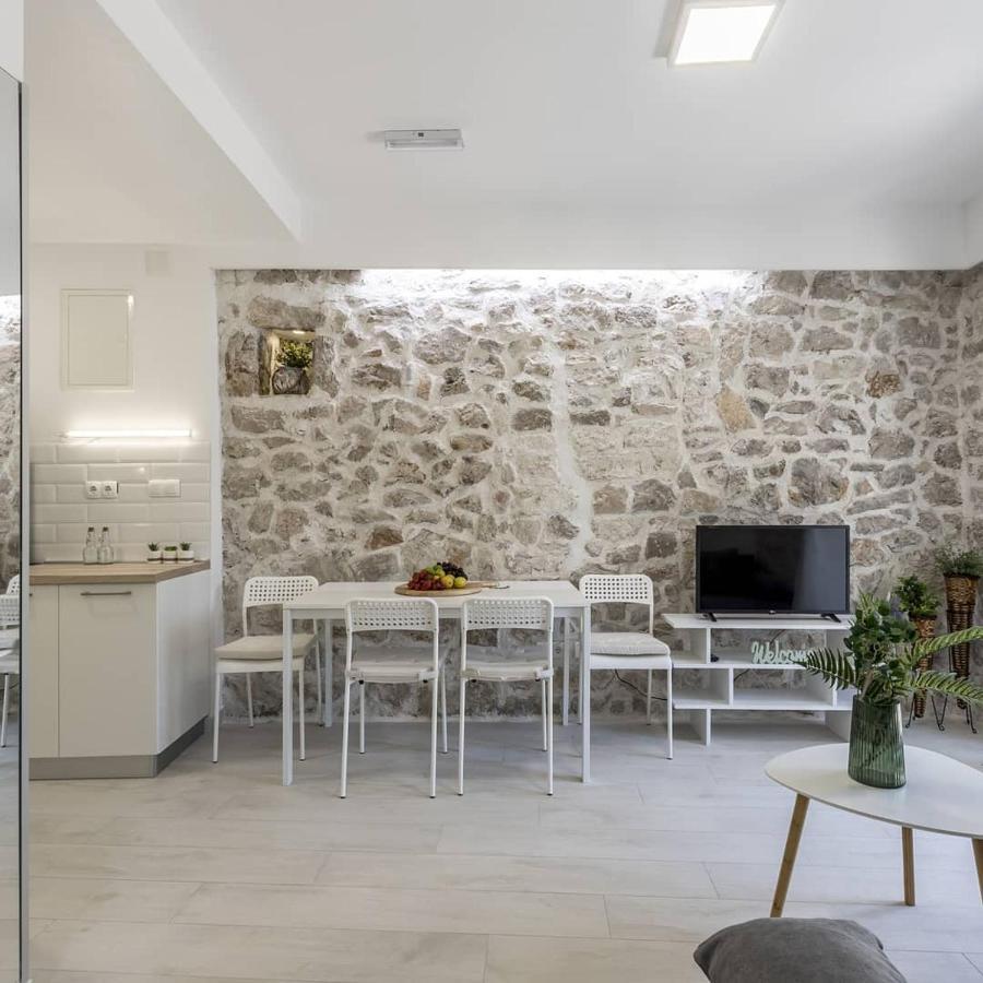 Luxury Apartments Skalinada Near Beaches, Tisno - Dalmatia Exterior photo