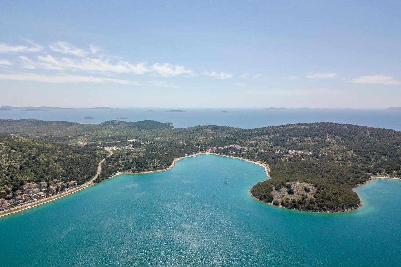 Luxury Apartments Skalinada Near Beaches, Tisno - Dalmatia Exterior photo